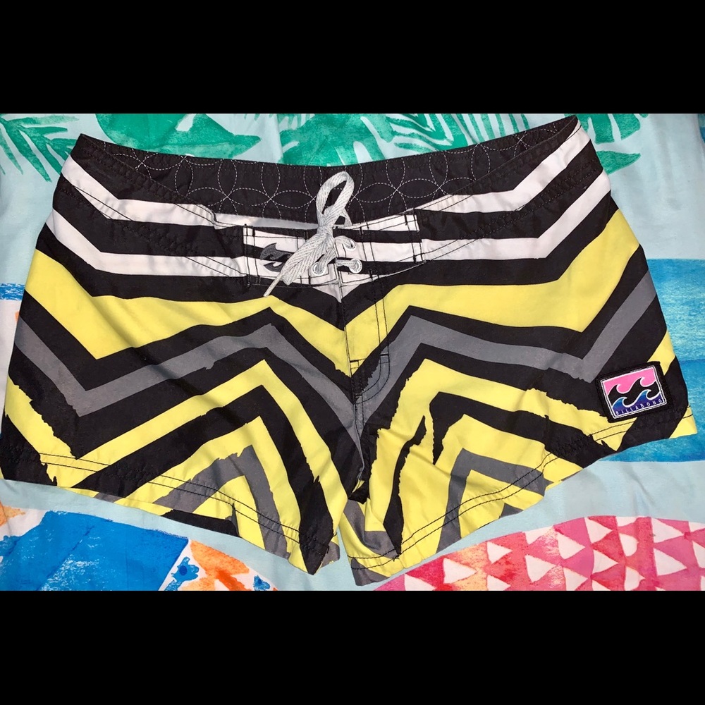 DESIGNED BY BILLABONG!!!! Comfy Board Shorts